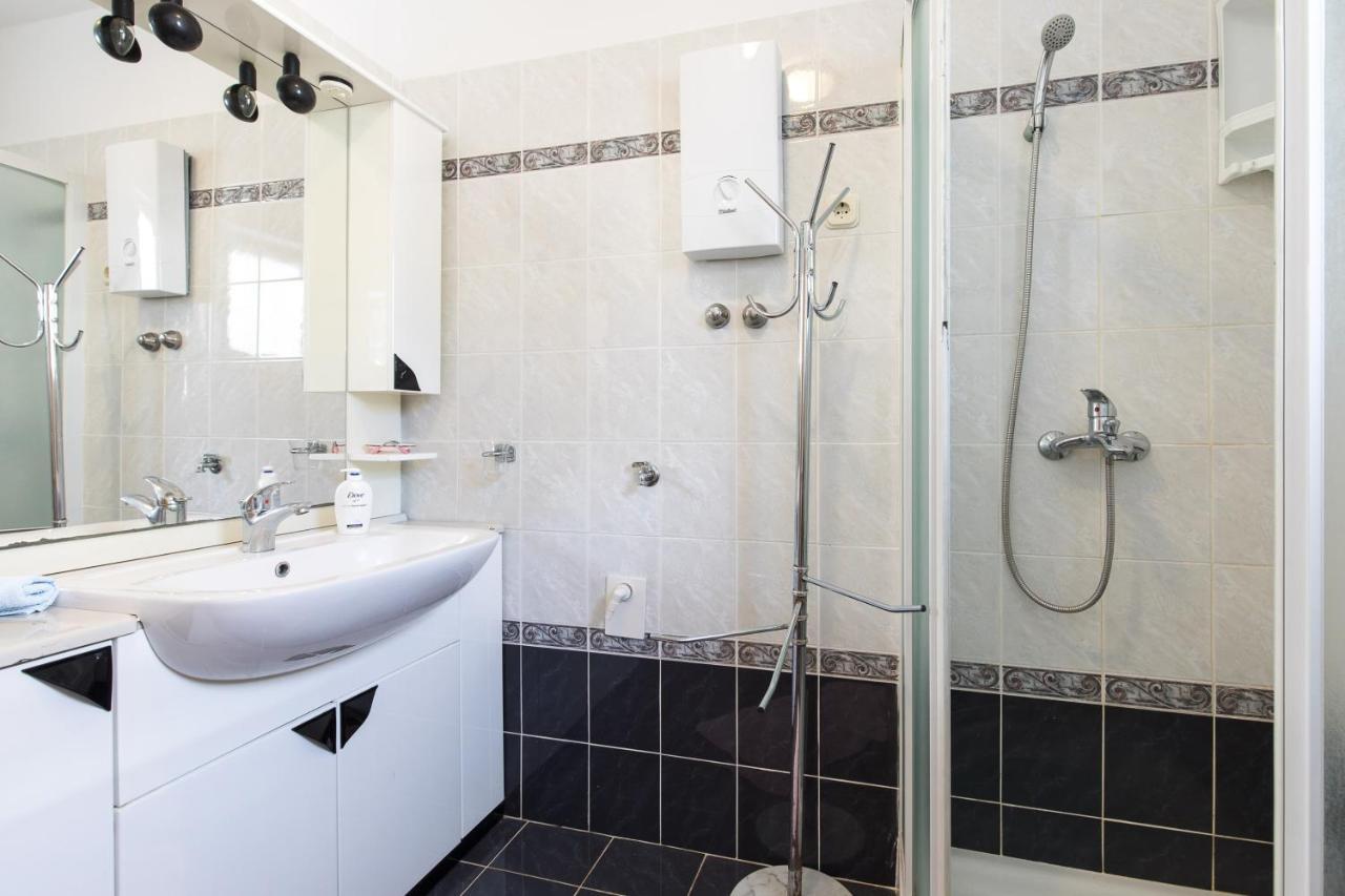Apartmani Anita Punat Exterior photo