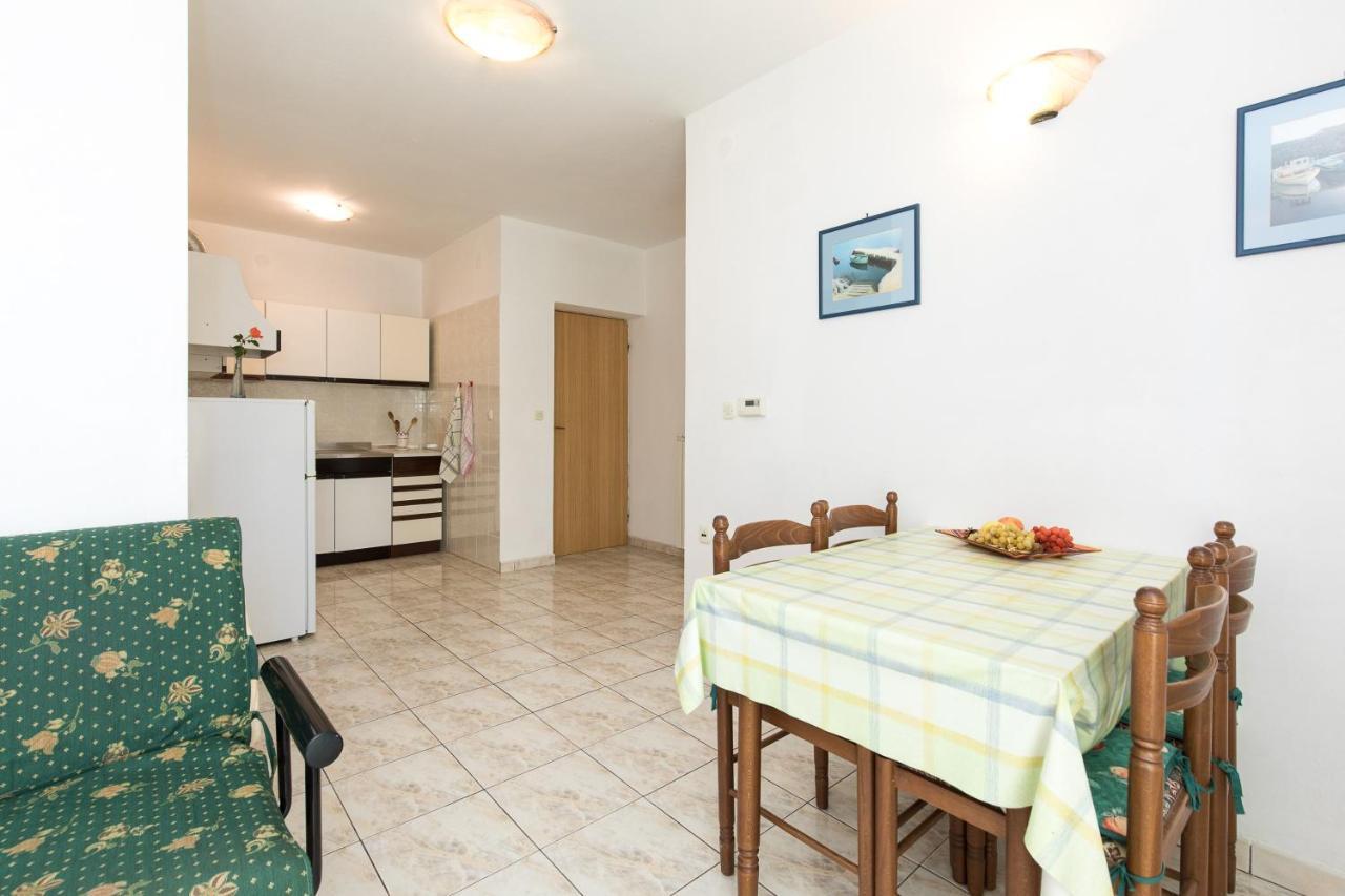Apartmani Anita Punat Exterior photo